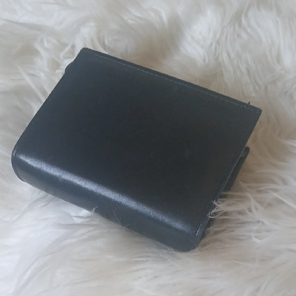 Salvatore Ferragamo Black Leather Key & Card Holder - Picture 7 of 10